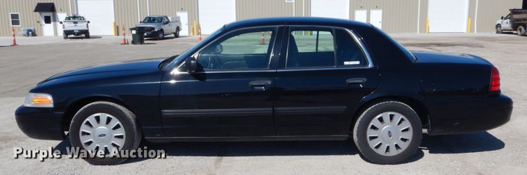 image for item GT9589 2010 Ford Crown Victoria Police Interceptor