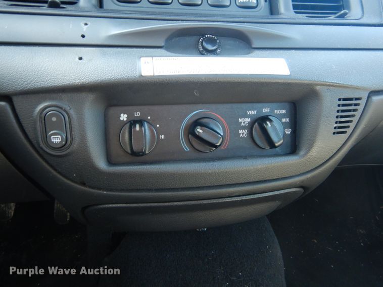 image for item GT9589 2010 Ford Crown Victoria Police Interceptor