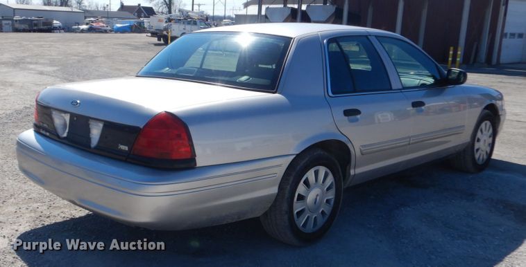 image for item GT9590 2010 Ford Crown Victoria Police Interceptor