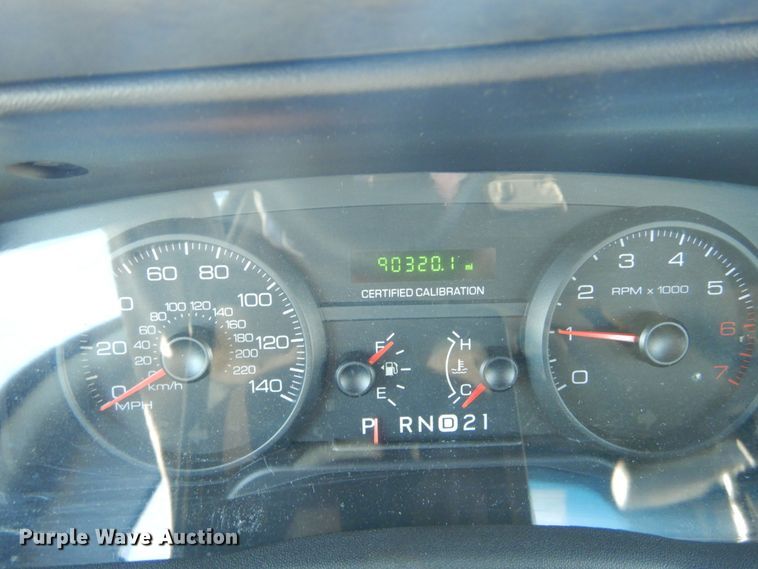 image for item GT9590 2010 Ford Crown Victoria Police Interceptor