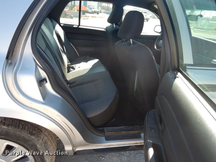 image for item GT9590 2010 Ford Crown Victoria Police Interceptor