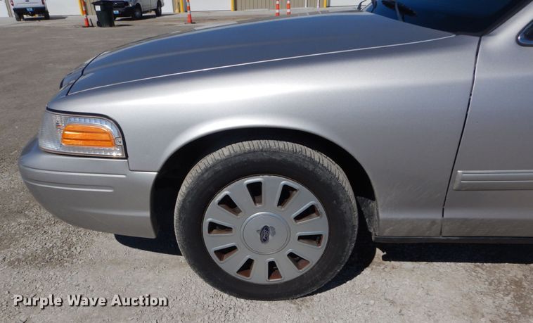 image for item GT9590 2010 Ford Crown Victoria Police Interceptor