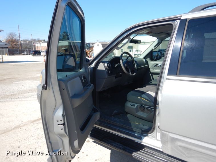 image for item GT9591 2006 Ford Expedition XLT  SUV