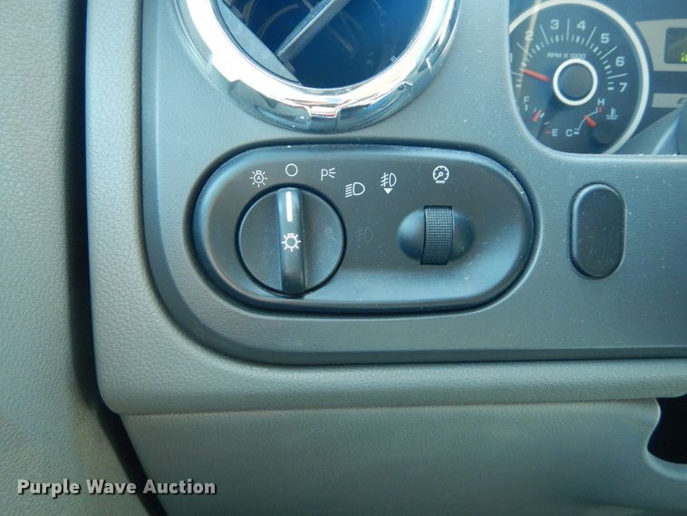 image for item GT9591 2006 Ford Expedition XLT  SUV