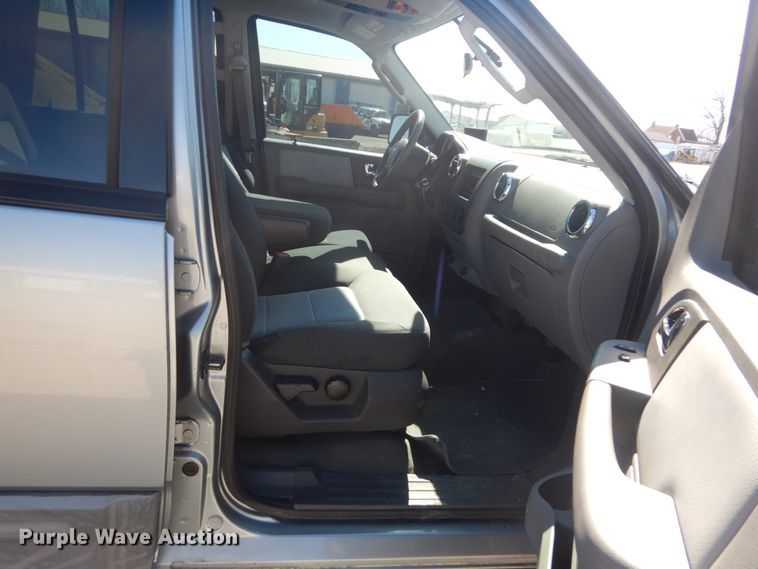 image for item GT9591 2006 Ford Expedition XLT  SUV
