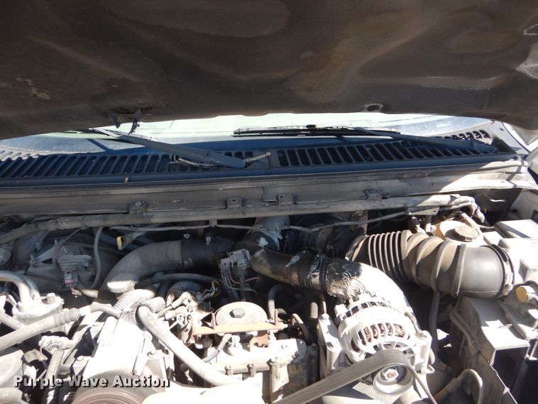 image for item GT9592 2001 Ford F550 Super Duty XL  bucket truck