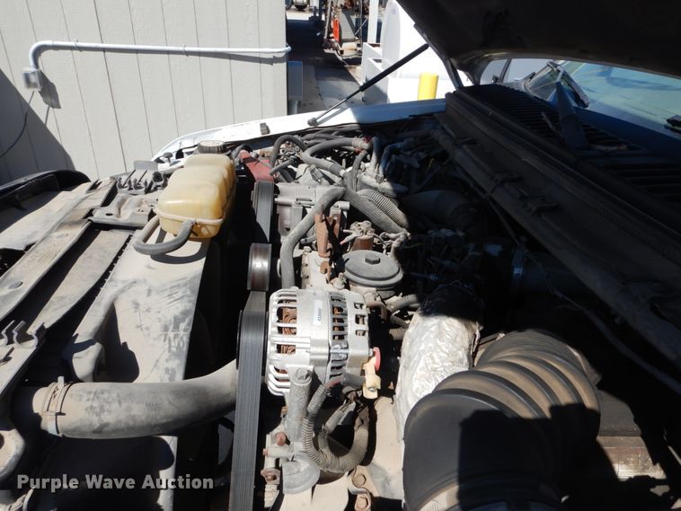 image for item GT9592 2001 Ford F550 Super Duty XL  bucket truck