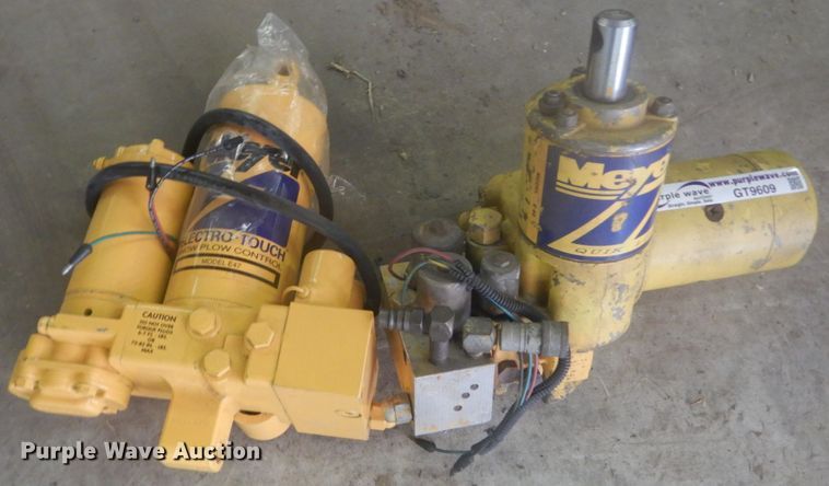 image for item GT9609 (2) Meyer snow plow pump
