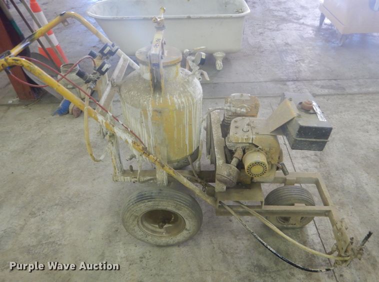 image for item GT9612 Paint striper