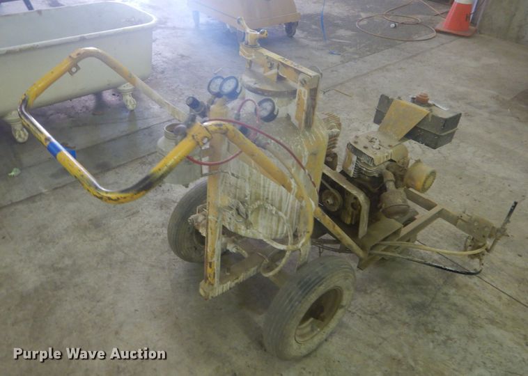 image for item GT9612 Paint striper