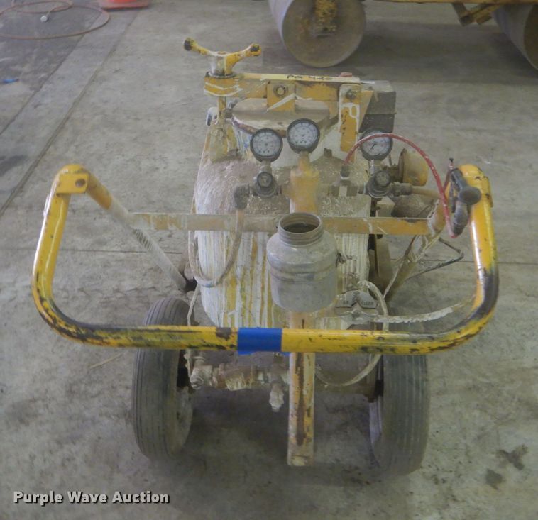 image for item GT9612 Paint striper