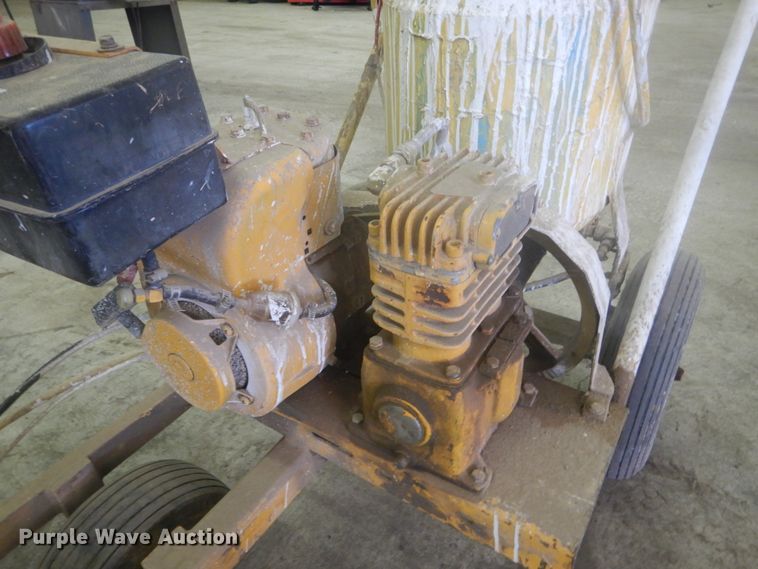 image for item GT9612 Paint striper