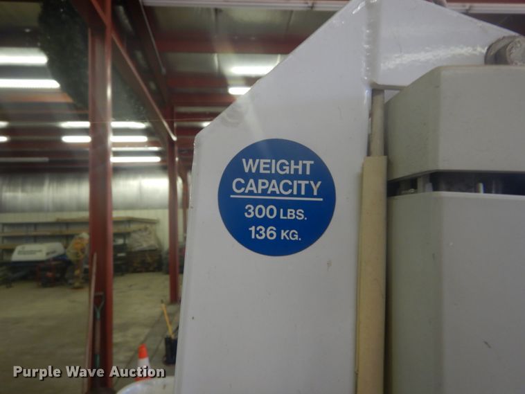 image for item GT9615 Aquatic lift