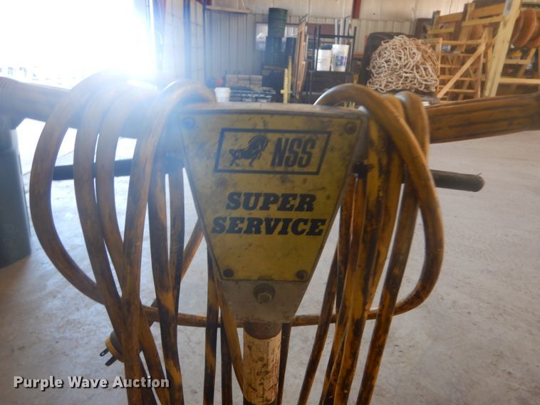 image for item GT9617 NSS floor buffer