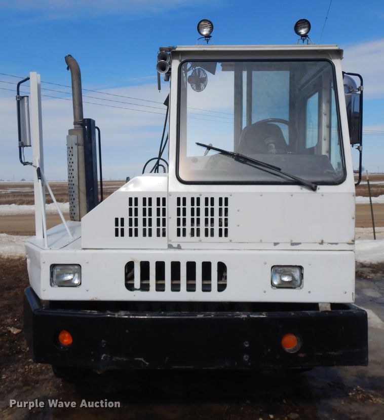 image for item H1845 2005 Ottumwa 30  yard truck