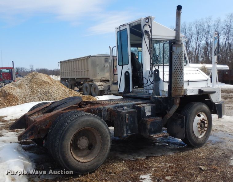 image for item H1845 2005 Ottumwa 30  yard truck