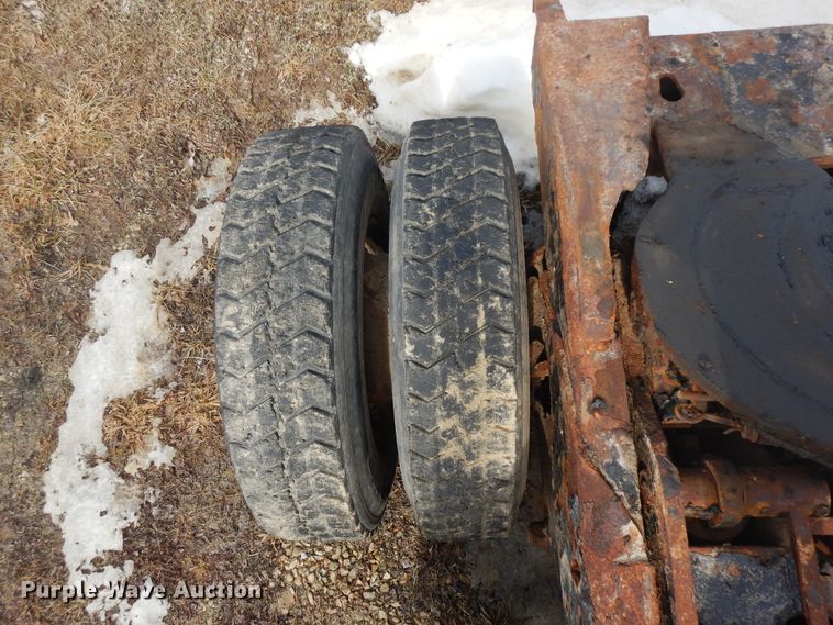 image for item H1845 2005 Ottumwa 30  yard truck