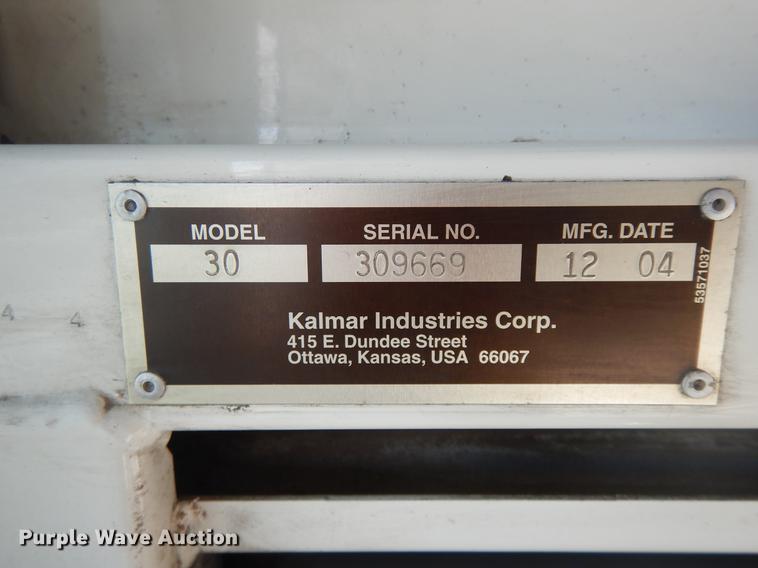 image for item H1845 2005 Ottumwa 30  yard truck