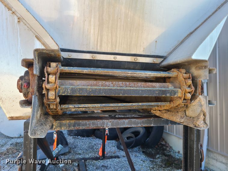 image for item H1851 Warren stainless steel spreader