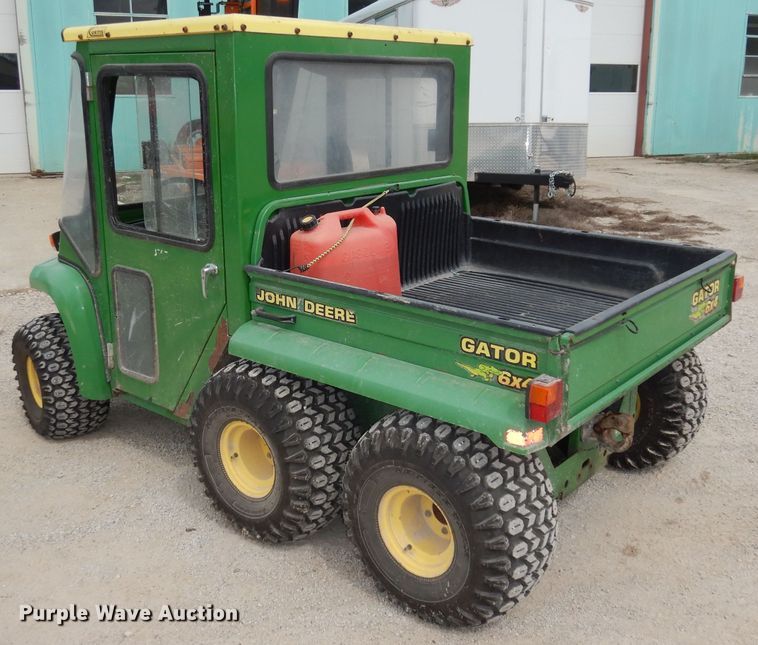 image for item HD9403 1999 John Deere 6X4 Gator  utility vehicle