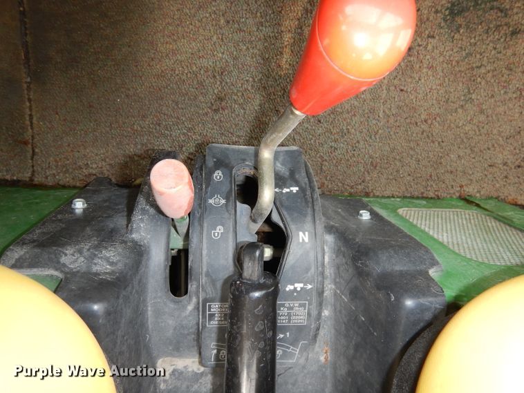 image for item HD9403 1999 John Deere 6X4 Gator  utility vehicle