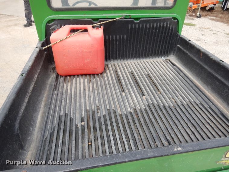 image for item HD9403 1999 John Deere 6X4 Gator  utility vehicle