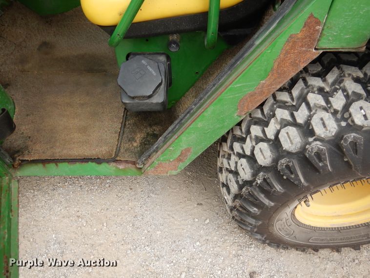 image for item HD9403 1999 John Deere 6X4 Gator  utility vehicle