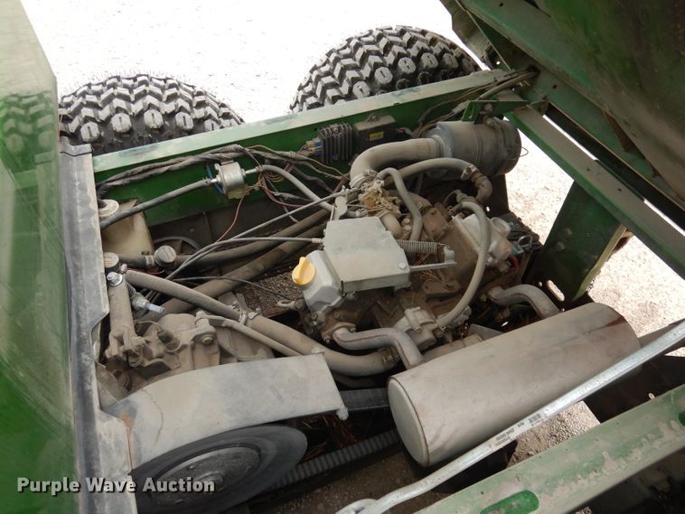 image for item HD9403 1999 John Deere 6X4 Gator  utility vehicle