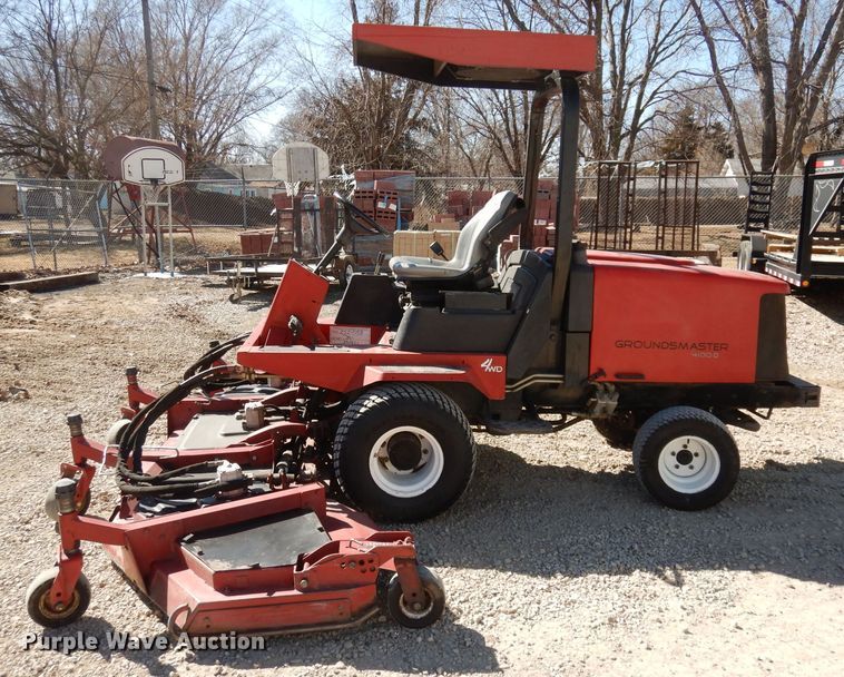 image for item HD9696 2003 Toro Groundmaster 4100D  lawn mower