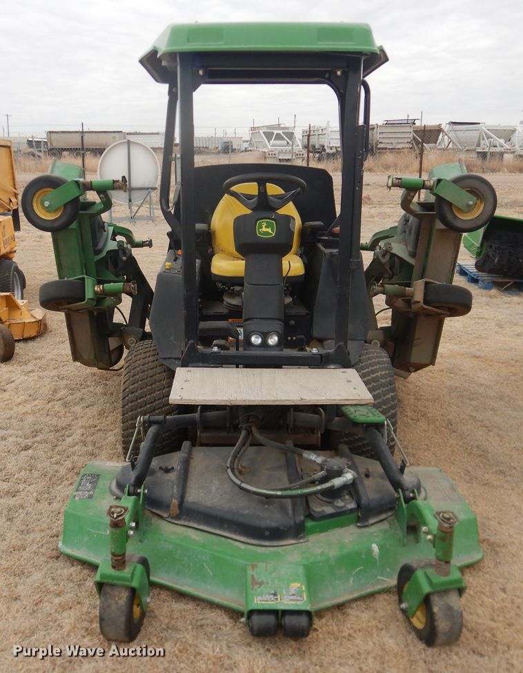 image for item HL9616 John Deere 1600 Turbo  lawn mower