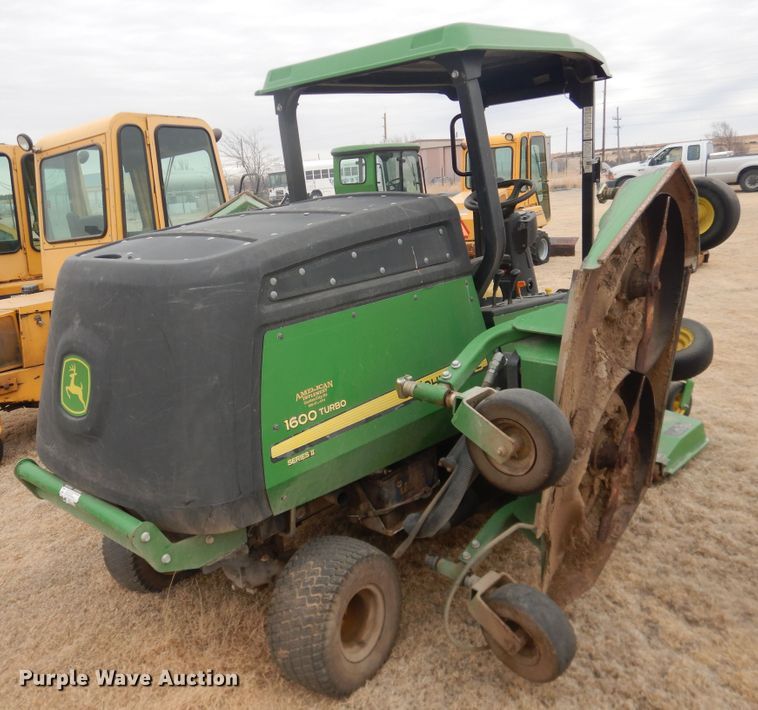 image for item HL9616 John Deere 1600 Turbo  lawn mower