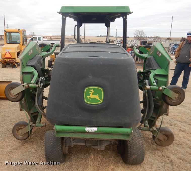 image for item HL9616 John Deere 1600 Turbo  lawn mower