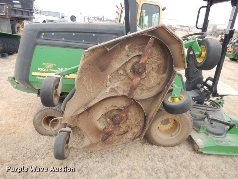 image for item HL9616 John Deere 1600 Turbo  lawn mower