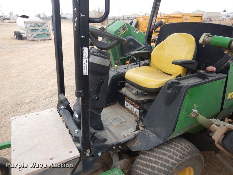 image for item HL9616 John Deere 1600 Turbo  lawn mower