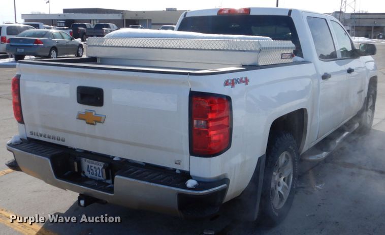 image for item HS9932 2014 Chevrolet Silverado  1500  Crew Cab pickup truck