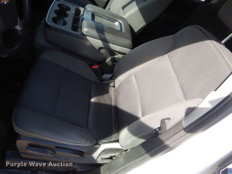 image for item HS9932 2014 Chevrolet Silverado  1500  Crew Cab pickup truck