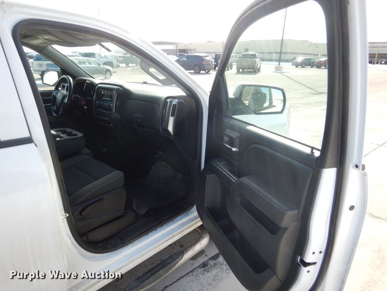 image for item HS9932 2014 Chevrolet Silverado  1500  Crew Cab pickup truck