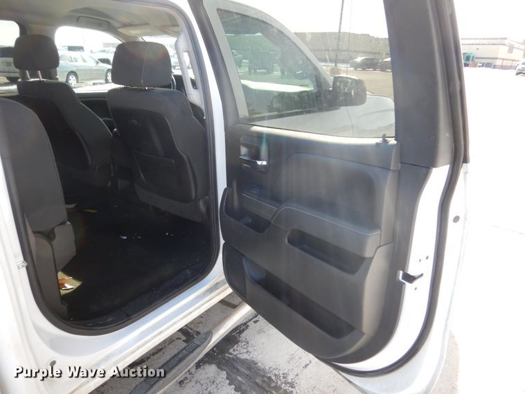 image for item HS9932 2014 Chevrolet Silverado  1500  Crew Cab pickup truck