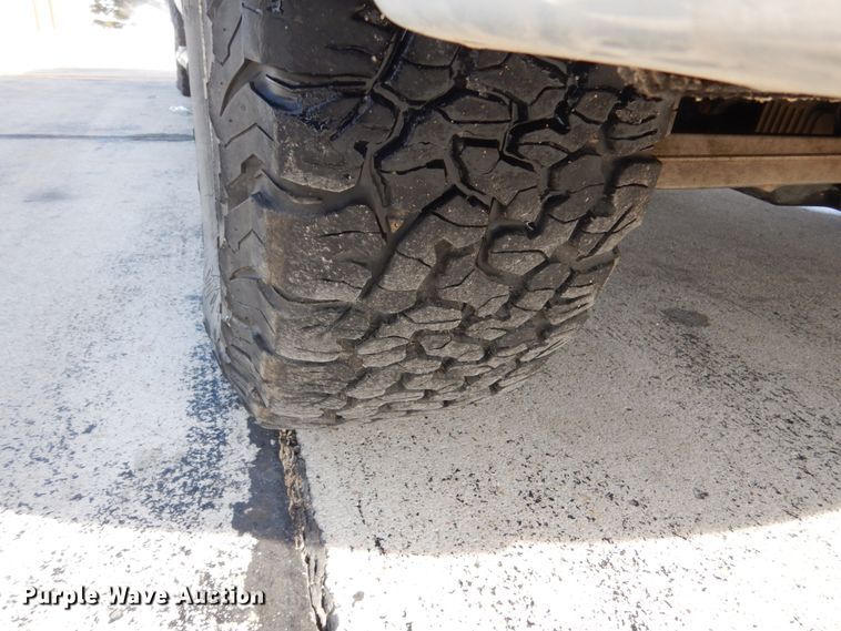 image for item HS9932 2014 Chevrolet Silverado  1500  Crew Cab pickup truck