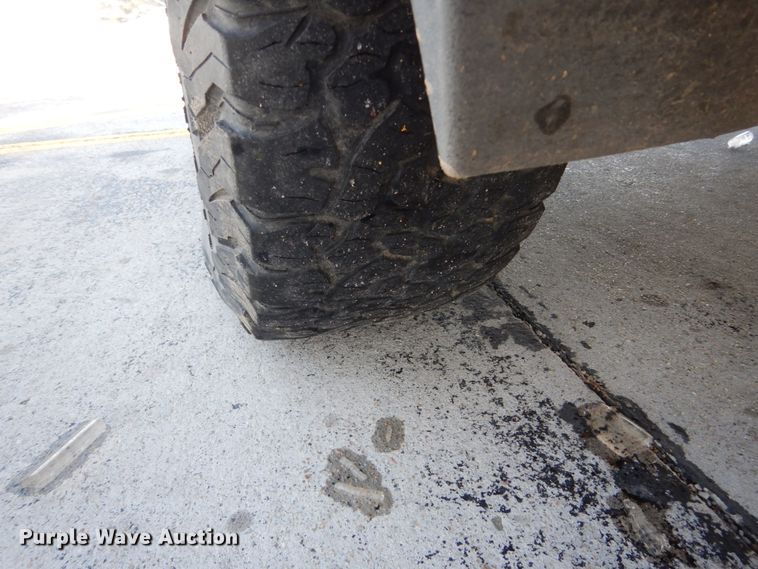 image for item HS9932 2014 Chevrolet Silverado  1500  Crew Cab pickup truck