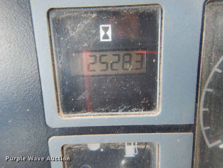 image for item HS9952 2000 Case IH CX80  MFWD tractor