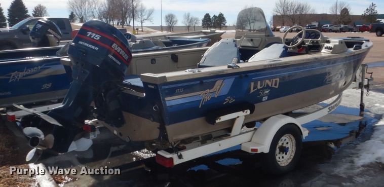 image for item HS9954 Lund Pro-V 1775  boat