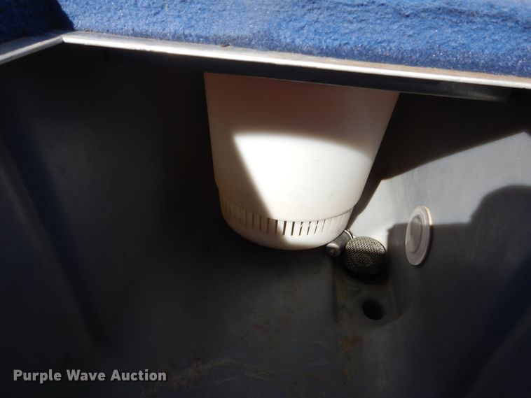 image for item HS9954 Lund Pro-V 1775  boat