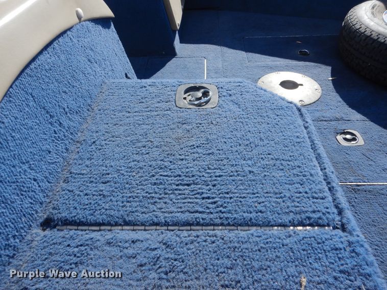 image for item HS9954 Lund Pro-V 1775  boat