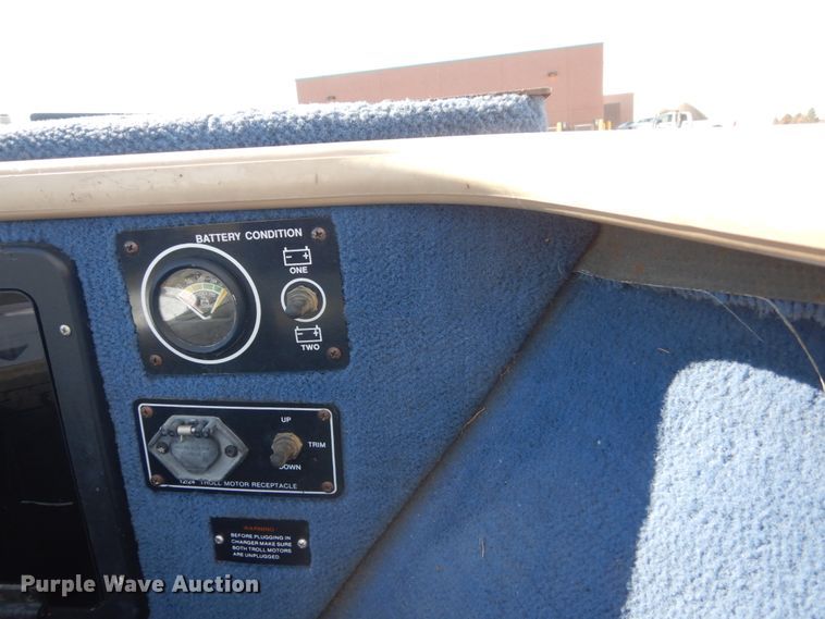 image for item HS9954 Lund Pro-V 1775  boat