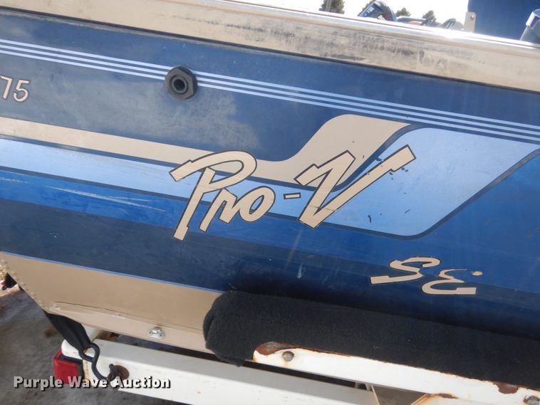 image for item HS9954 Lund Pro-V 1775  boat