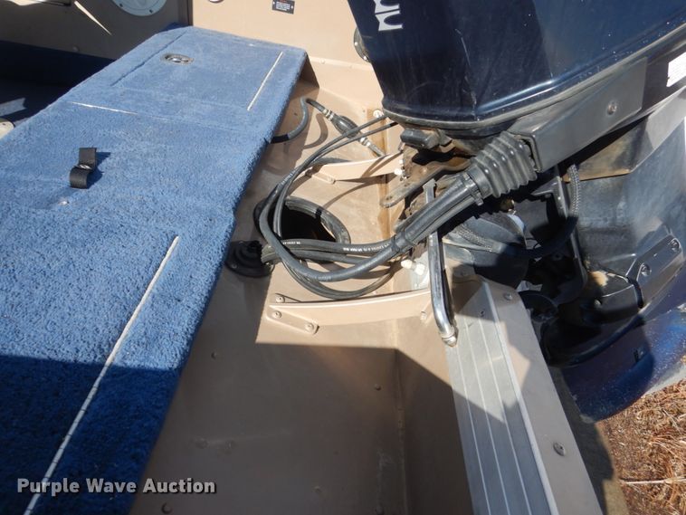 image for item HS9954 Lund Pro-V 1775  boat