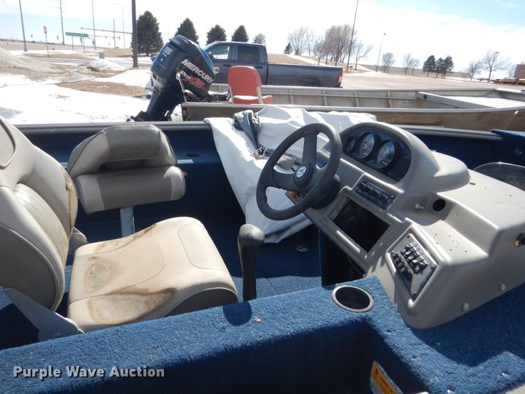 image for item HS9955 Lund Explorer 1700  boat