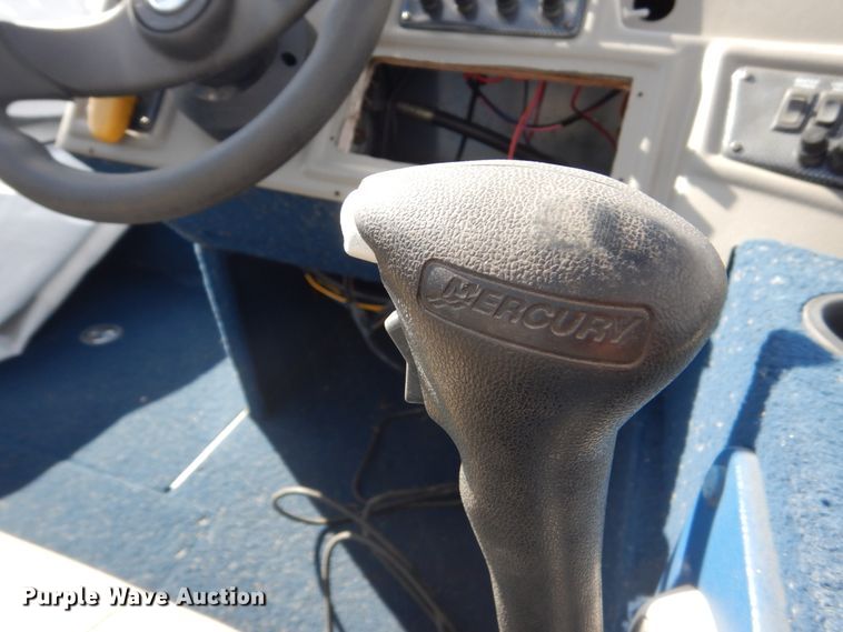 image for item HS9955 Lund Explorer 1700  boat