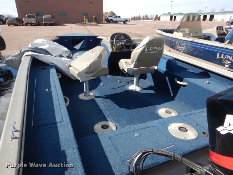 image for item HS9955 Lund Explorer 1700  boat